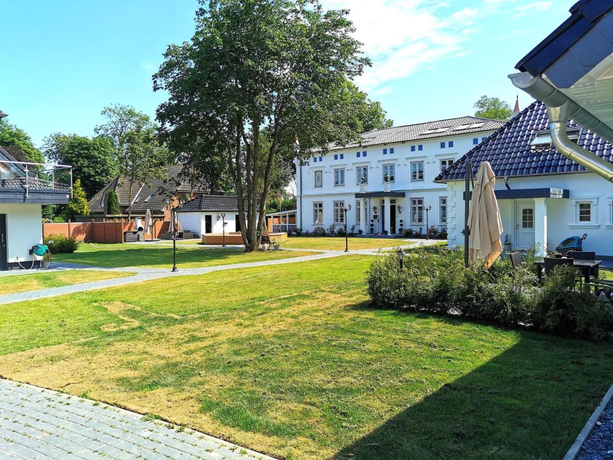 Kavaliershaus Henriettenhof 格洛米茨 外观 照片