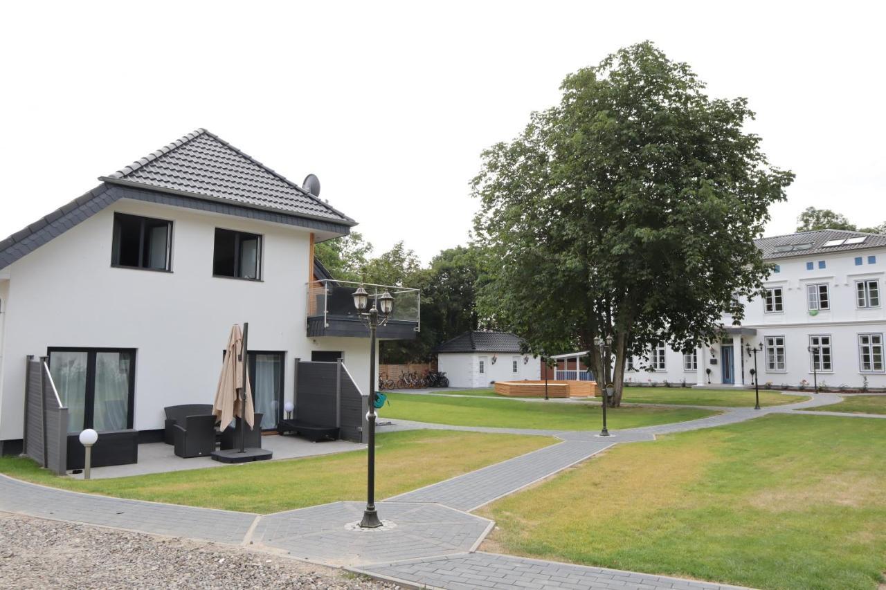 Kavaliershaus Henriettenhof 格洛米茨 外观 照片